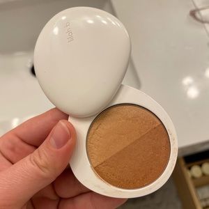Lilah B bronzer